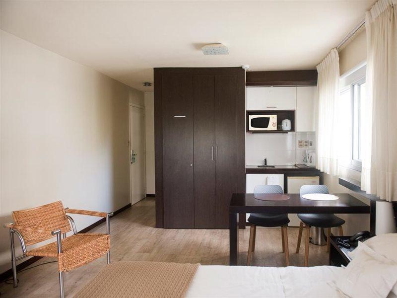 27 Suites Hotel Монтевидео Экстерьер фото