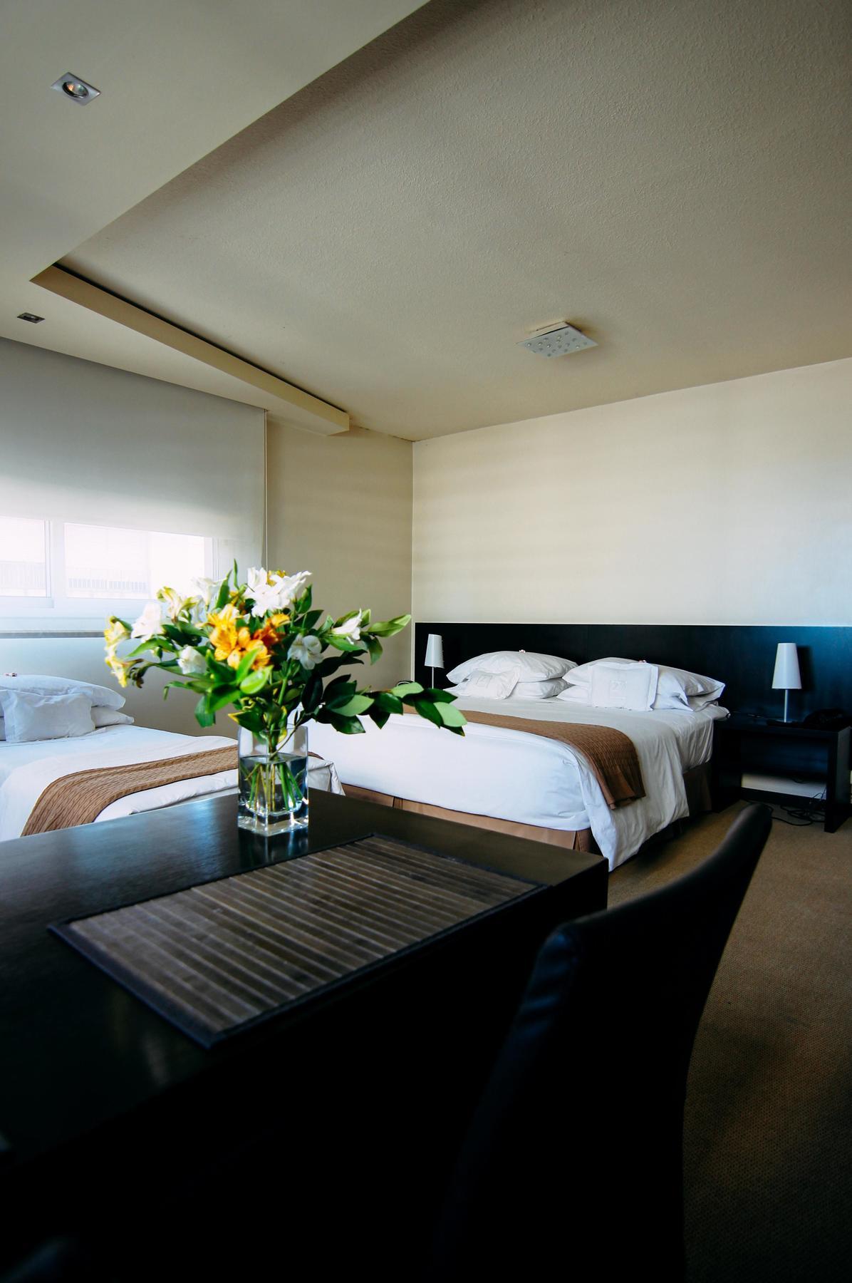 27 Suites Hotel Монтевидео Экстерьер фото